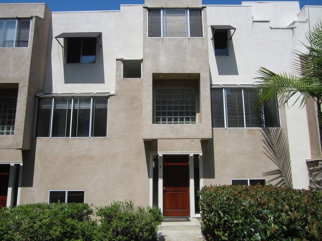 501 Herondo St in Hermosa Beach, CA - Building Photo - Building Photo