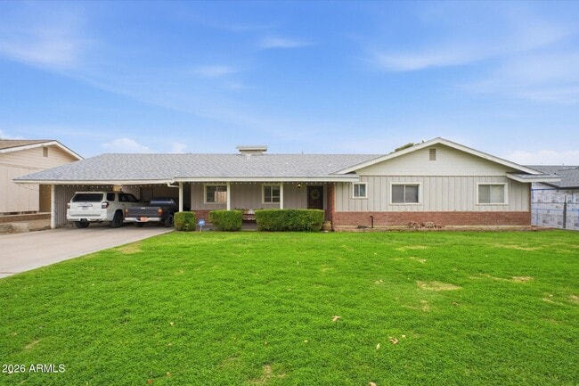 property at 1701 E Tuckey Ln