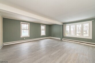 382 Howard Blvd in Mount Arlington, NJ - Building Photo - Building Photo