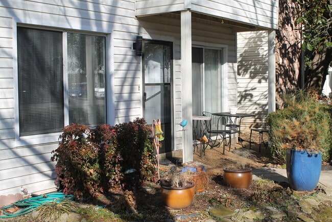 property at 810 Bellevue Rd