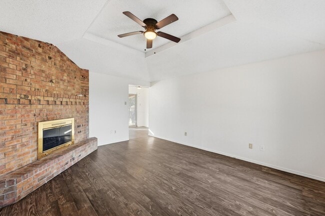 104 Mesa Dr in Glenn Heights, TX - Building Photo - Building Photo