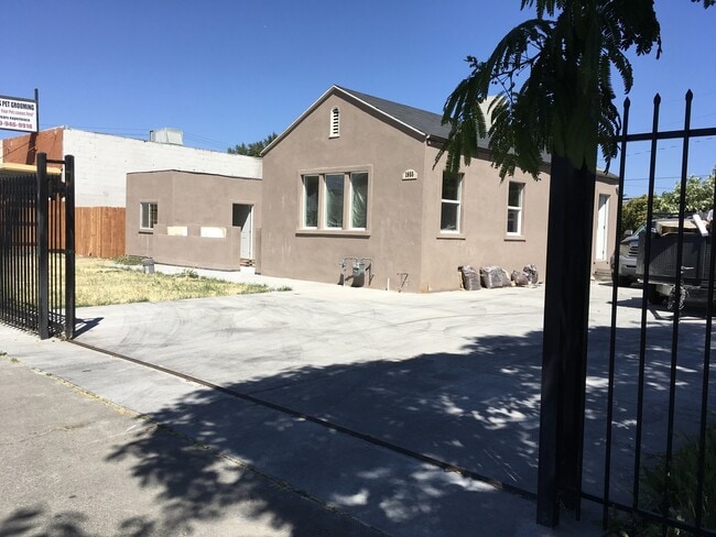 property at 1855 Country Club Blvd