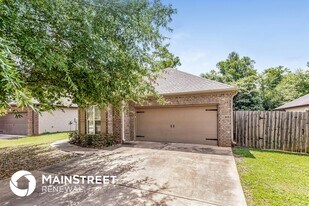 12945 Woodland Park Cir in Mc Calla, AL - Building Photo