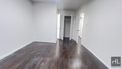 GUT RENOVATED VERY LARGE 3 BEDEROOMS W/ PR in Brooklyn, NY - Building Photo - Building Photo