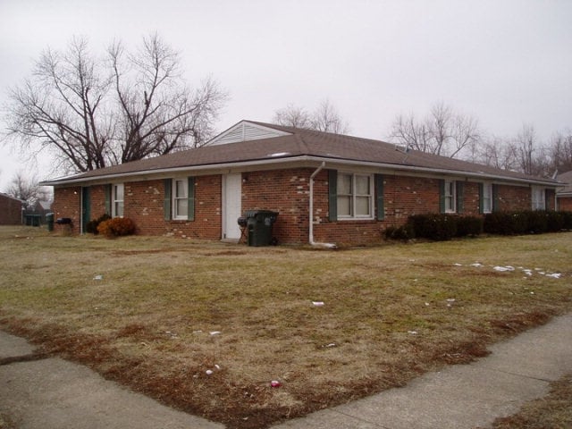 2301 McFarland Ave in Owensboro, KY - Building Photo