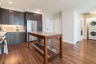 1616 W El Camino Real in Mountain View, CA - Building Photo - Building Photo