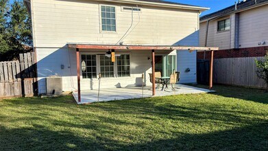 5819 W Harrow Dr in Houston, TX - Building Photo - Building Photo