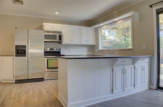 3807 S Marion Ave in Tulsa, OK - Foto de edificio - Building Photo