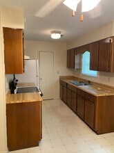 1021 White Cir in Hinesville, GA - Building Photo - Building Photo