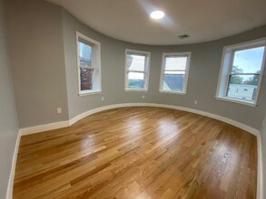 35 Vine St in Boston, MA - Building Photo - Building Photo