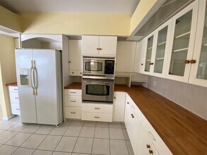 109 Kings Dr in Rotonda West, FL - Building Photo - Building Photo