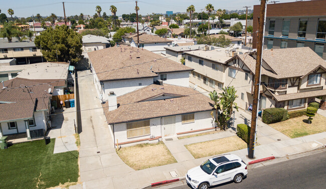 1427 S Garfield Ave in Alhambra, CA - Building Photo - Building Photo