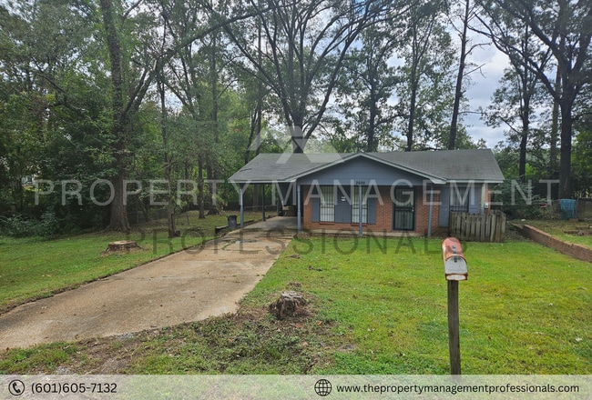 2698 Key St in Jackson, MS - Building Photo - Building Photo