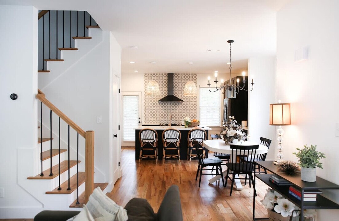 841 Kirkwood Ave SE in Atlanta, GA - Building Photo
