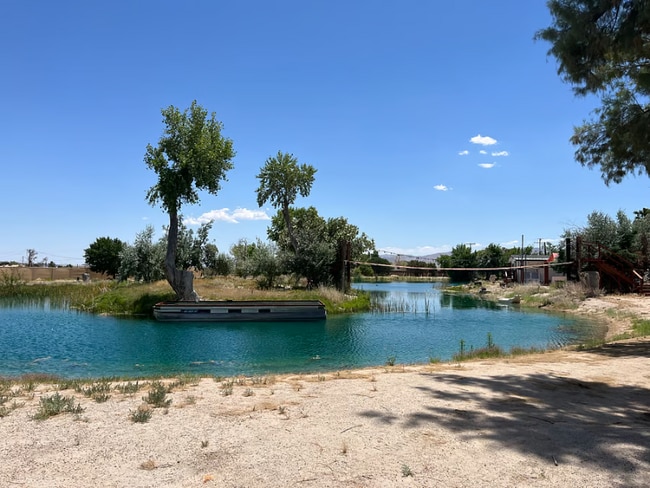 48382 Silver Valley Rd in Newberry Springs, CA - Building Photo - Building Photo