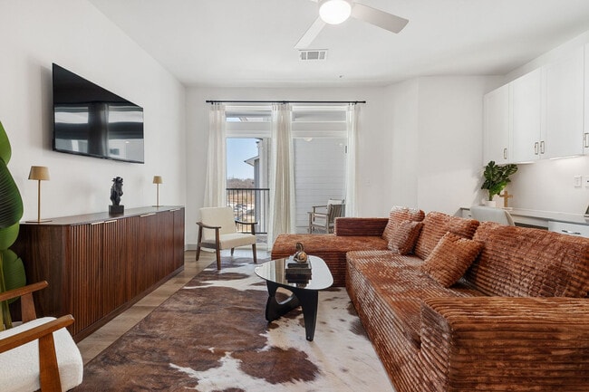 property at 1301 Leah Ave