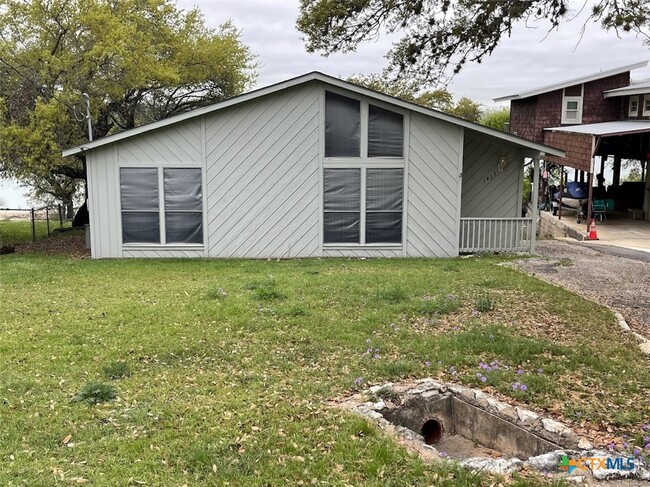 property at 1415 Glenn Dr