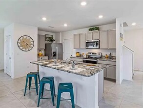 2763 Common Fig Run in Wesley Chapel, FL - Building Photo - Building Photo