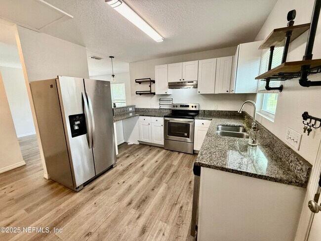 114 W 41st St in Jacksonville, FL - Building Photo - Building Photo