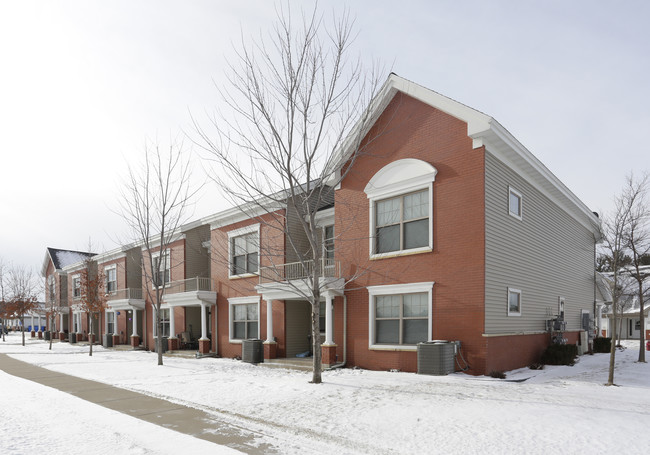 Hertiage Townhomes in Cambridge, MN - Building Photo - Building Photo