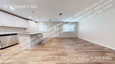 87 W Barrett Ave in Madison Heights, MI - Building Photo - Building Photo