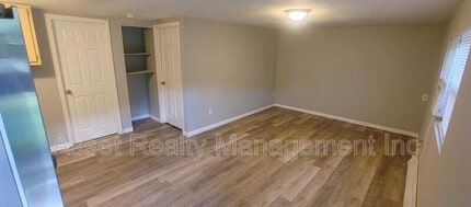 221 Pattie Gap Rd in Philadelphia, TN - Building Photo - Building Photo