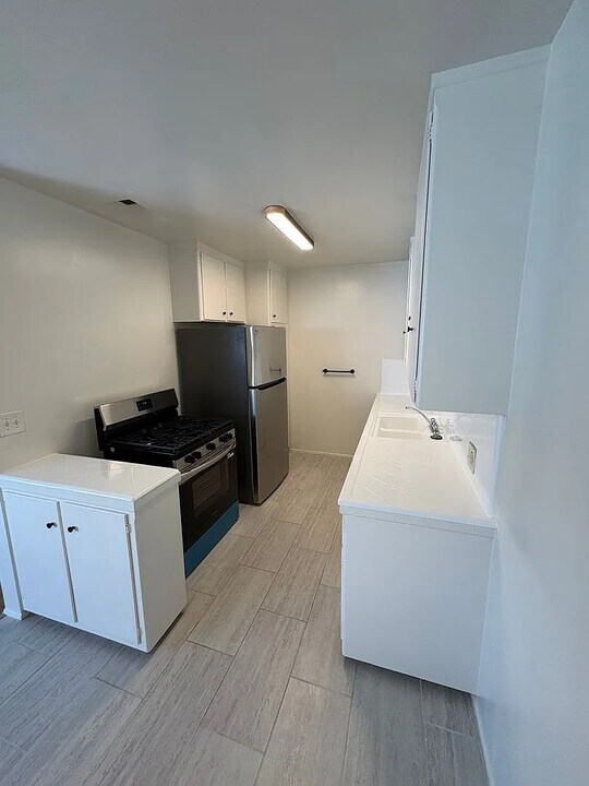 438 Thomas St in Woodland, CA - Building Photo