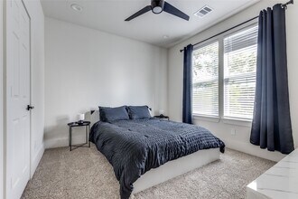 5618 Canal St in Houston, TX - Building Photo - Building Photo