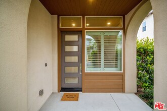101 Turnstone in Irvine, CA - Building Photo - Building Photo
