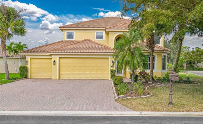 property at 13896 Farnese Dr