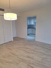 901 Hillcrest Dr in Hollywood, FL - Building Photo - Building Photo