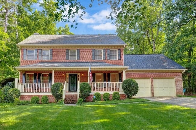 property at 295 Oakmere Rd
