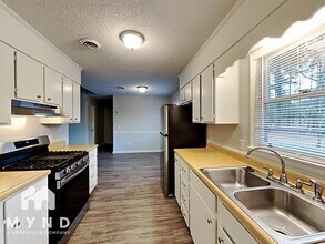 2814 Bay Leaf Dr SE in Conyers, GA - Building Photo - Building Photo