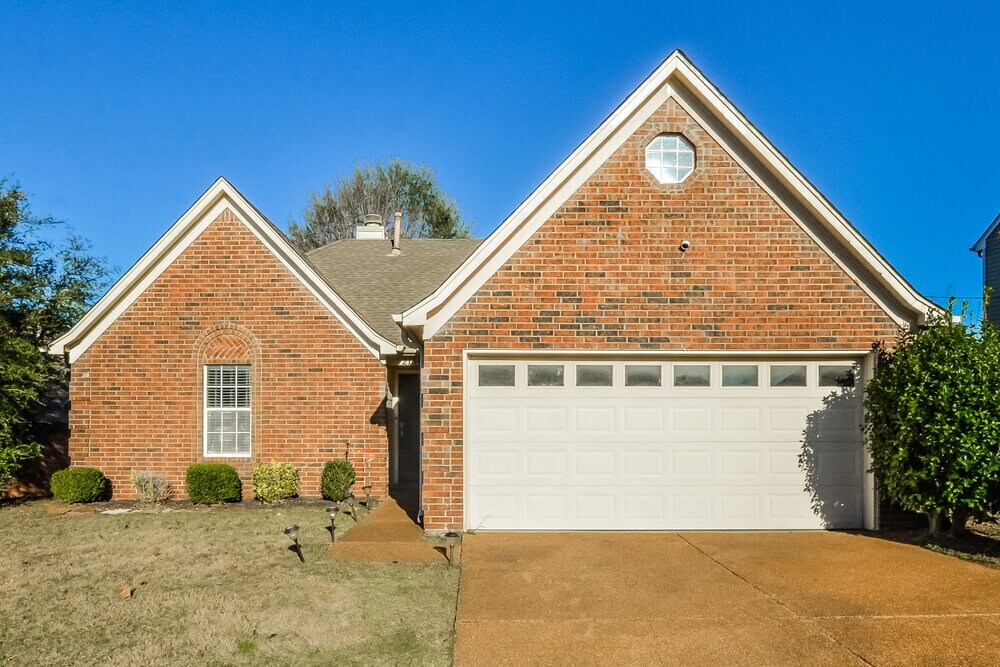 2184 Stone Stream Dr in Memphis, TN - Building Photo