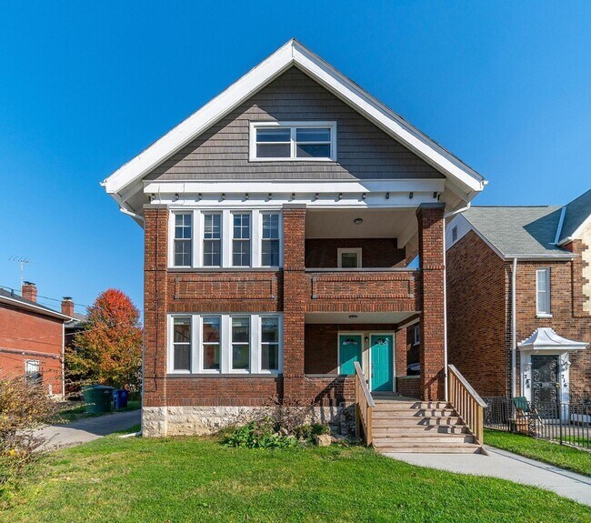 222 Parkwood Ave in Columbus, OH - Building Photo - Building Photo