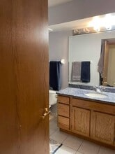 5340 N Lowell Ave, Unit 205 in Chicago, IL - Building Photo - Building Photo