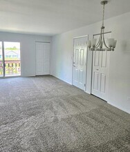 264 12th St in Wheeling, IL - Building Photo - Building Photo