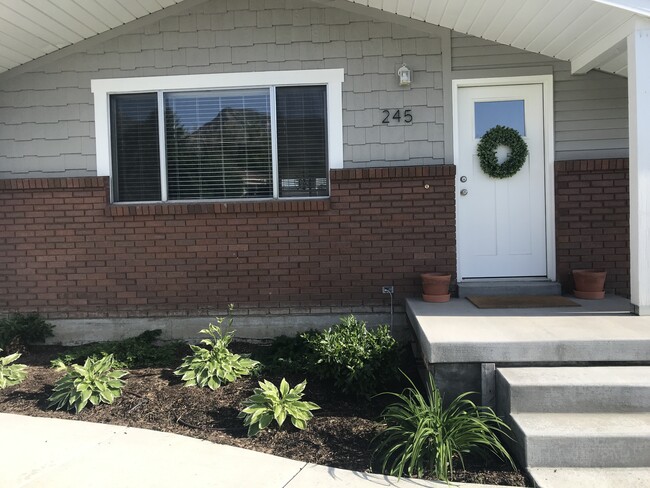 245 W 500 N in Lindon, UT - Building Photo - Building Photo