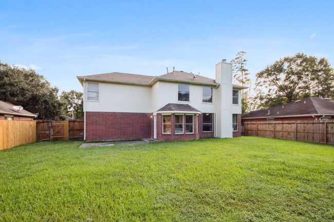 16411 Pear Ridge Pl in Humble, TX - Foto de edificio - Building Photo