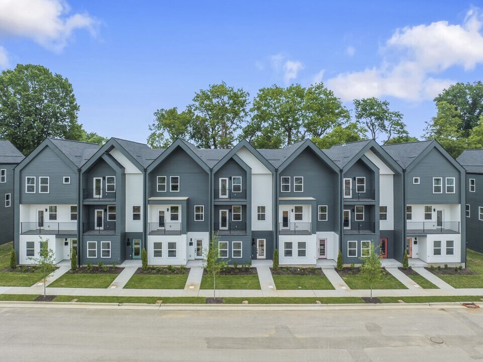 612 Markham St in Nashville, TN - Building Photo