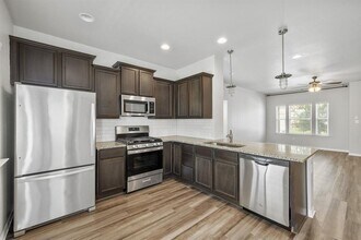 17923 Orchidea Way in Pflugerville, TX - Foto de edificio - Building Photo