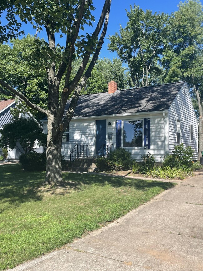 property at 351 19th Ave S