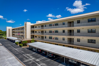 Terrace Park of Five Towns in St. Petersburg, FL - Building Photo - Building Photo