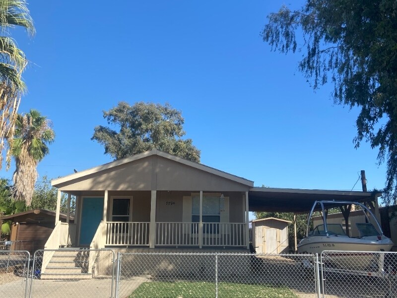 7796 Cardinal Dr in Mohave Valley, AZ - Building Photo