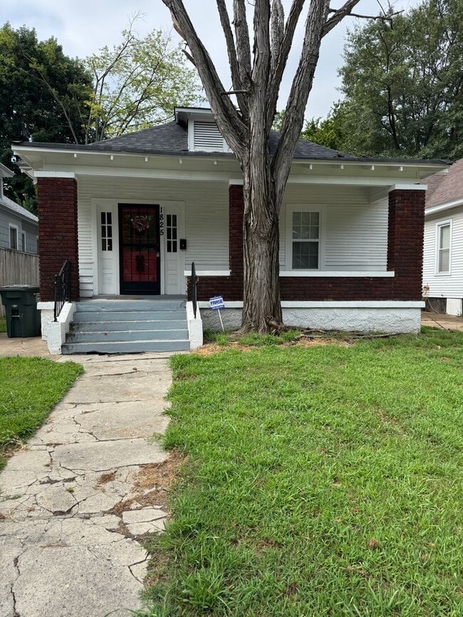 property at 1825 Faxon Ave