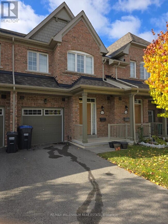 92 Honeyview Trail in Brampton, ON - Building Photo - Building Photo