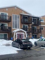 210 Brook Village Rd, Unit #26 in Nashua, NH - Building Photo