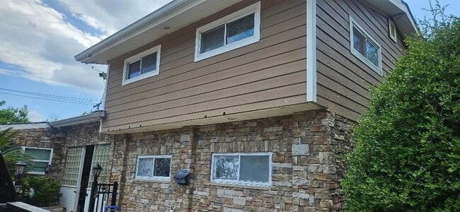 property at 5927 Moonmist Dr