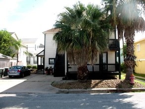 612 9th St in Galveston, TX - Building Photo - Building Photo