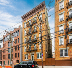 717-719 Clinton St in Hoboken, NJ - Building Photo - Building Photo